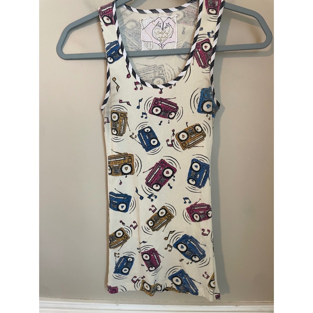 Crafty Couture Ribbed Tank Top‎ Cream Boombox Music Note Print Size M Retro